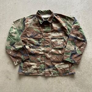 Vintage 90s Woodland Camo Military Field Jacket Size Medium USMC Stencil Cargo